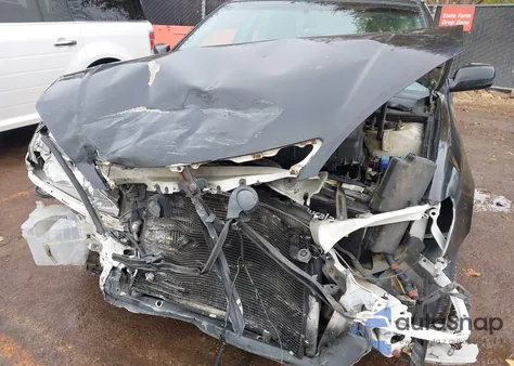 2004 Toyota Camry Le from USA, damaged, VIN 4T1BE32KX4U298724